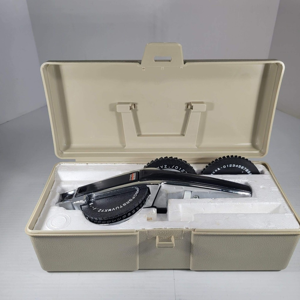 Dymo 1570 Executive Label Maker NO TAPE